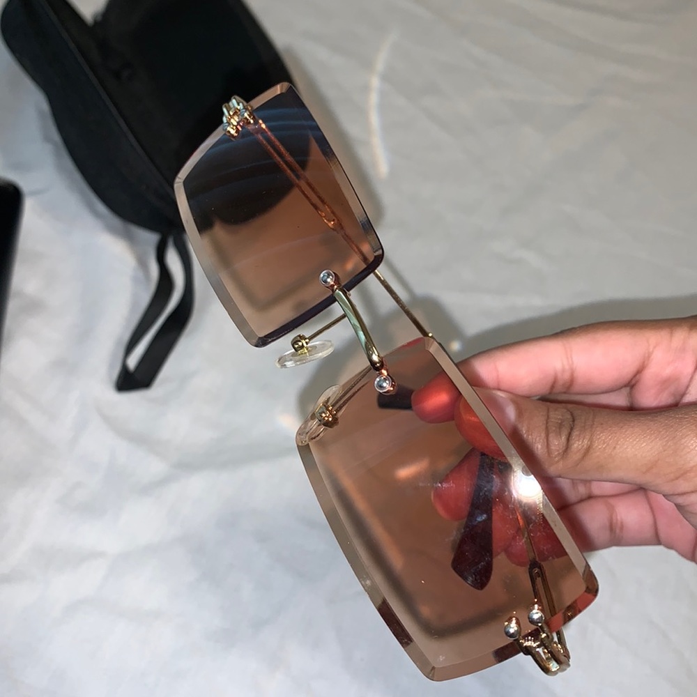Brown sunglasses